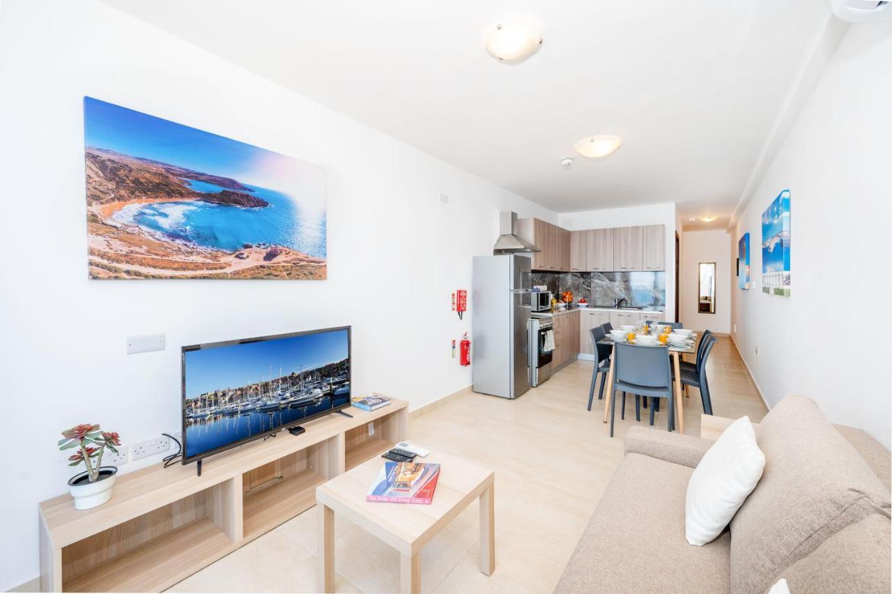 סיינט פול ביי Islet Promenade Seafront Family Apartment With 2 Balconies By Getawaysmalta מראה חיצוני תמונה