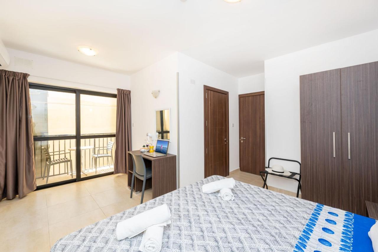 סיינט פול ביי Islet Promenade Seafront Family Apartment With 2 Balconies By Getawaysmalta מראה חיצוני תמונה