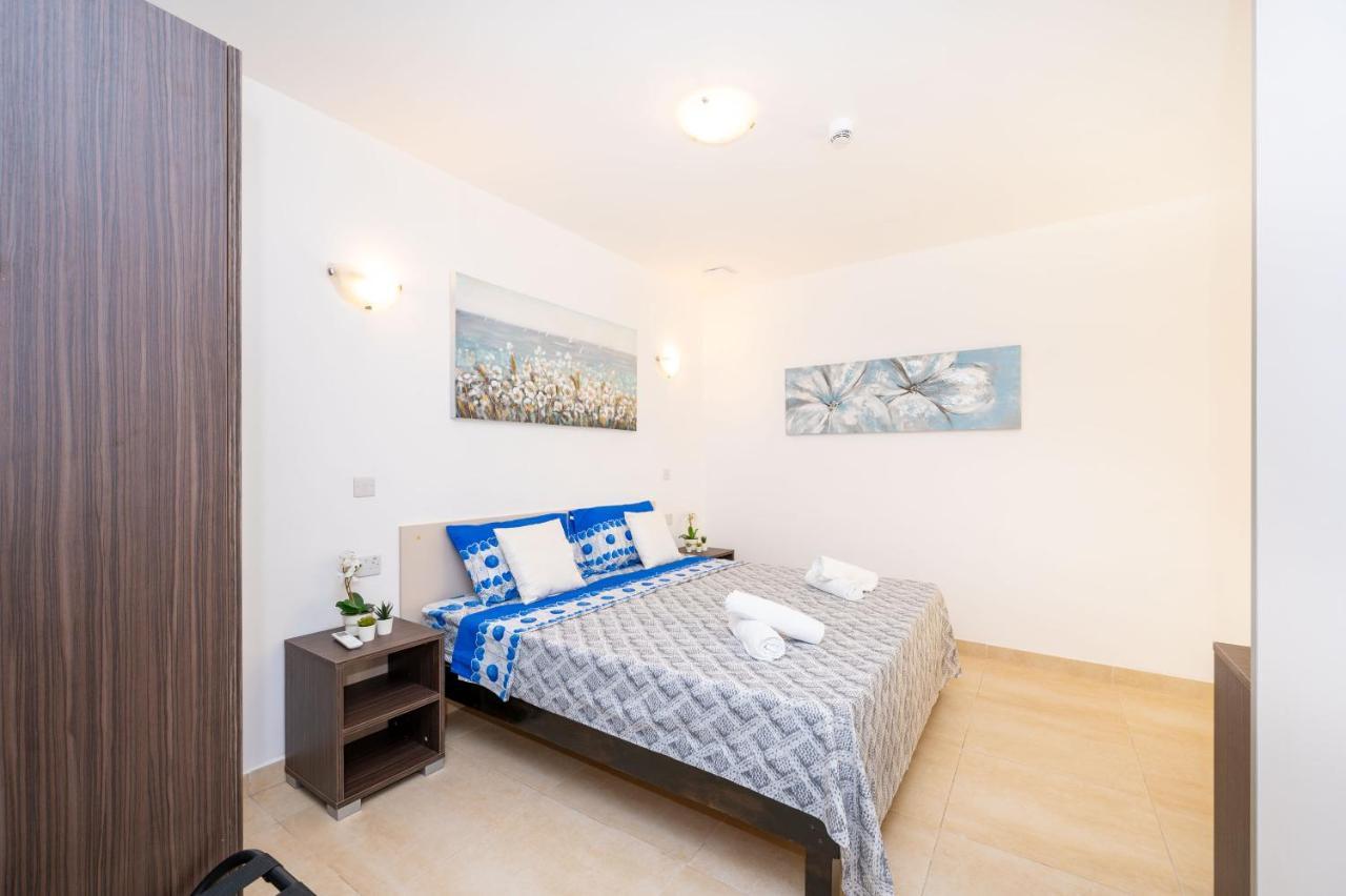 סיינט פול ביי Islet Promenade Seafront Family Apartment With 2 Balconies By Getawaysmalta מראה חיצוני תמונה
