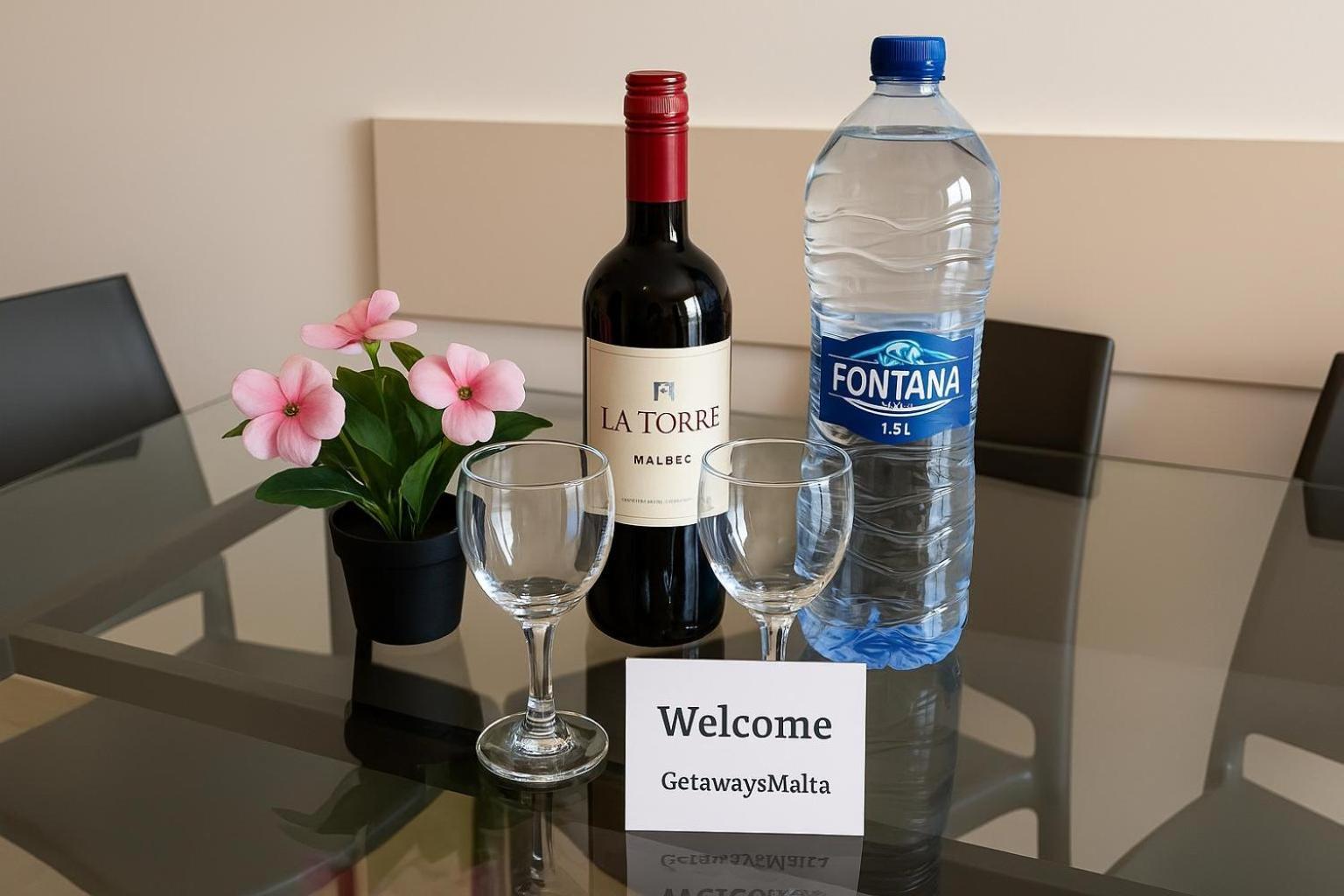 סיינט פול ביי Islet Promenade Seafront Family Apartment With 2 Balconies By Getawaysmalta מראה חיצוני תמונה